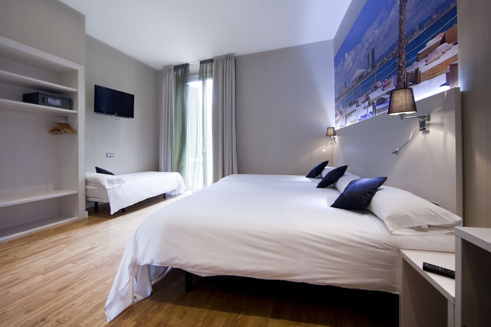Quadruple Room, Balcony