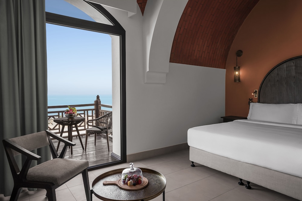 Sea View Room - King Bed