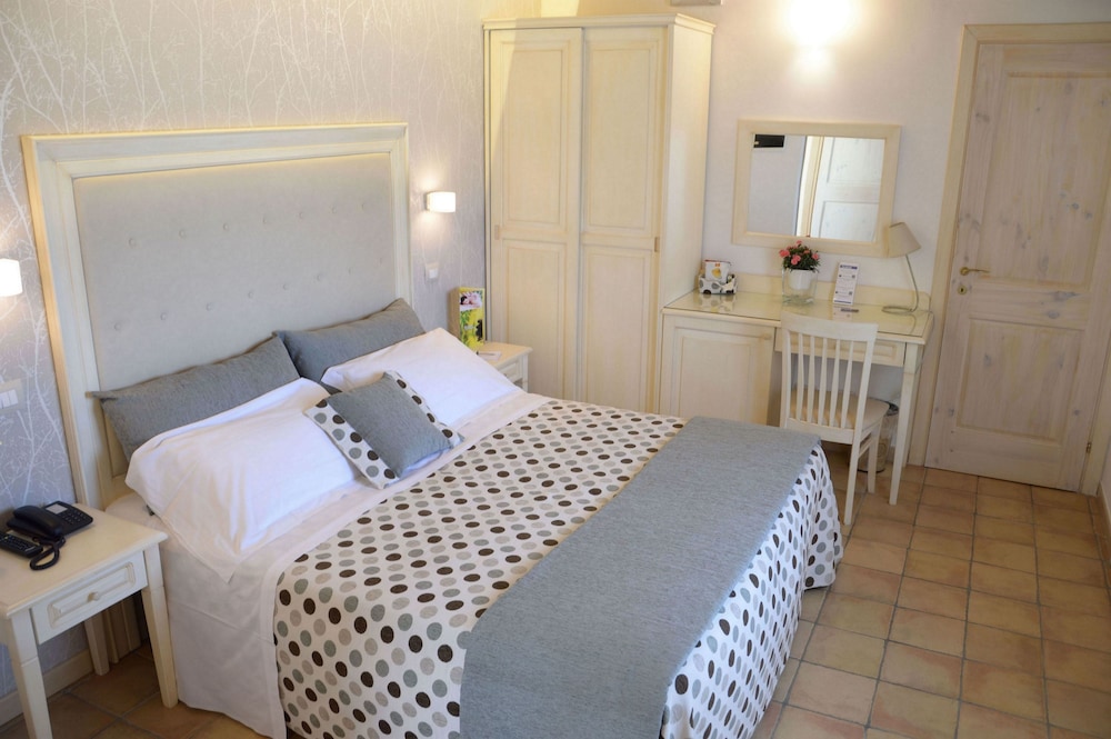 Double Room - Photo 3