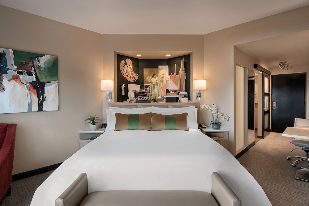 Deluxe Room, 1 King Bed