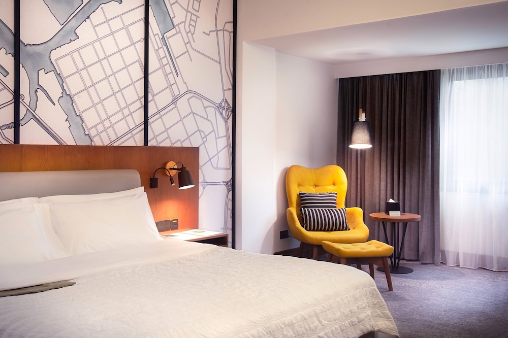 Junior Suite, 1 King Bed, Resort View photo 3