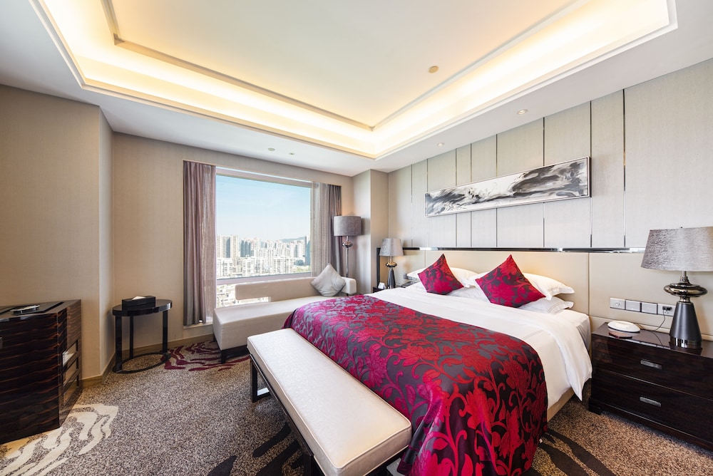 City View Queen Suite