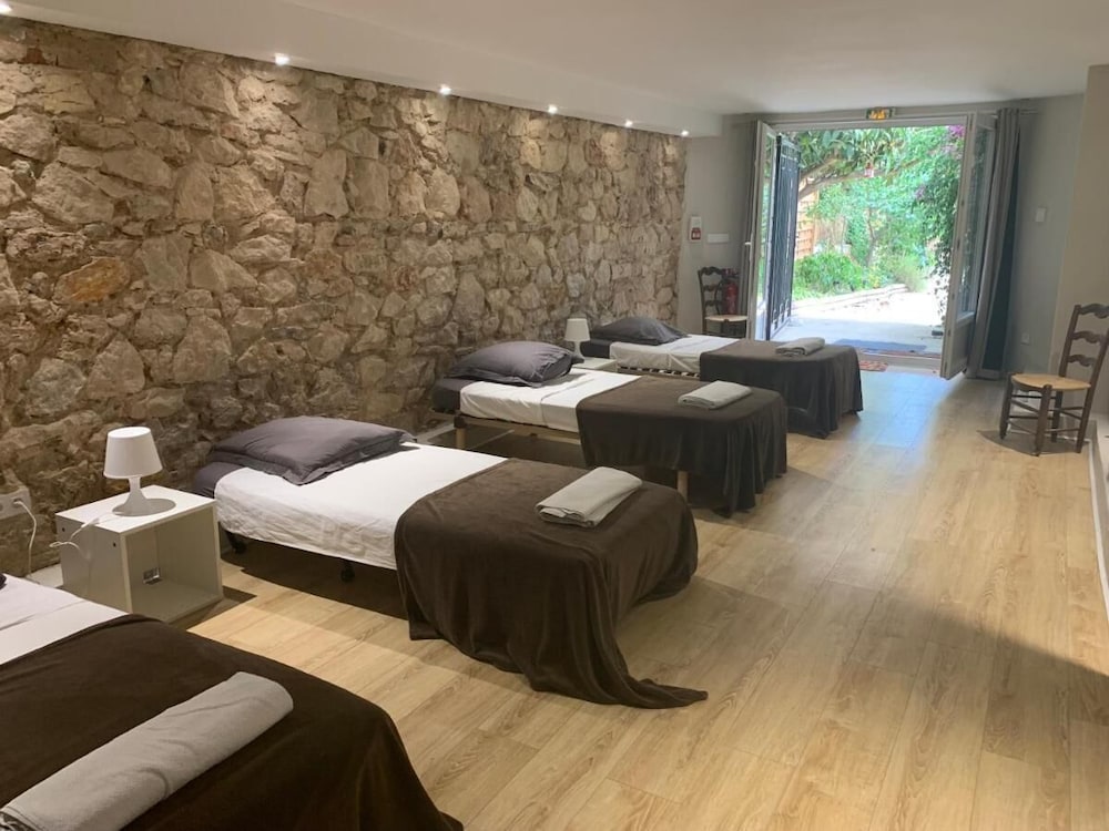 Family Quadruple Room, Multiple Beds, Accessible (Au jardin) photo 1