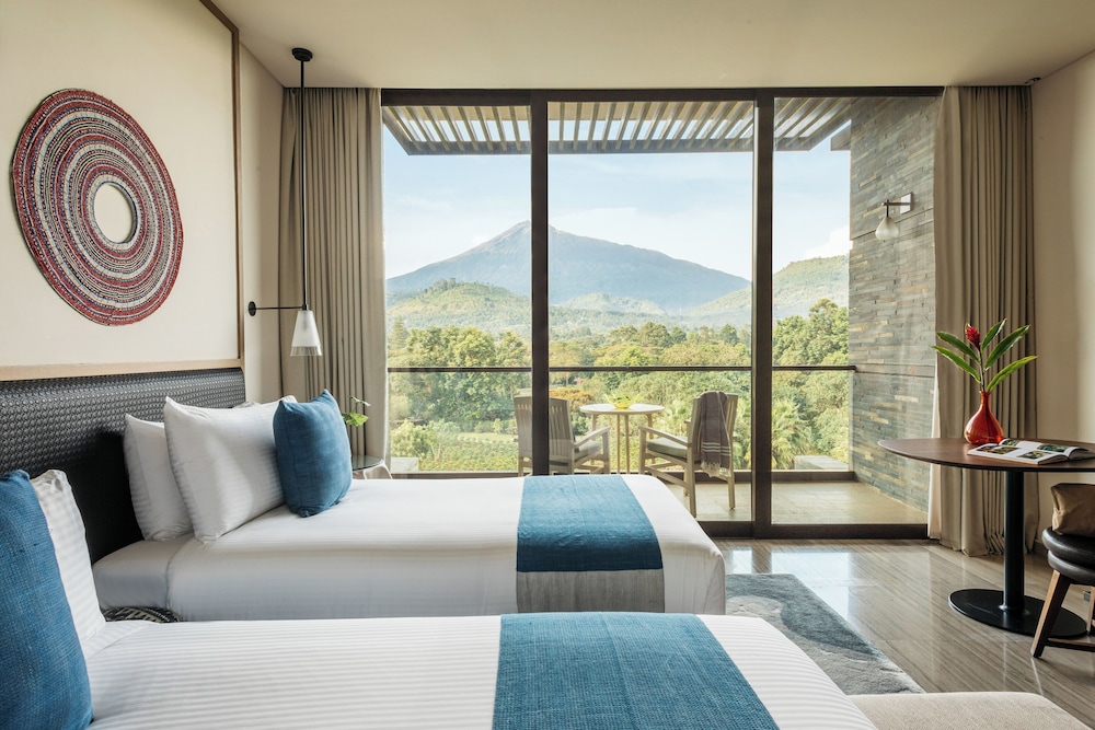 Deluxe Room (Mount Meru View (2AD+1CH)) - Photo 2