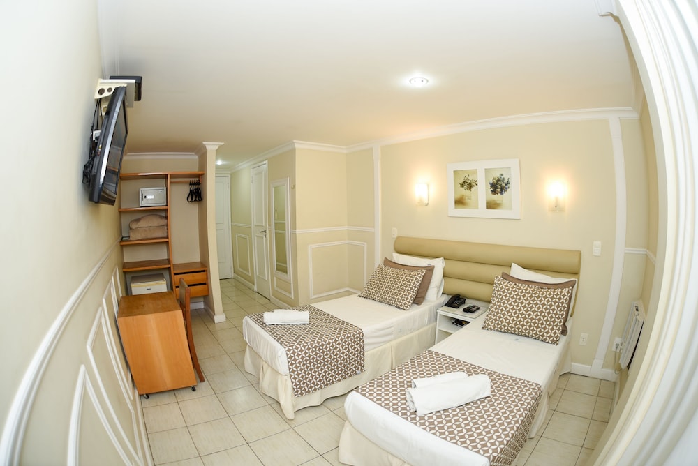 Standard Twin Room, 2 Twin Beds photo 3
