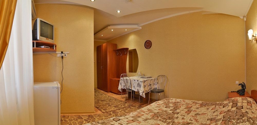 Comfort Room, Smoking