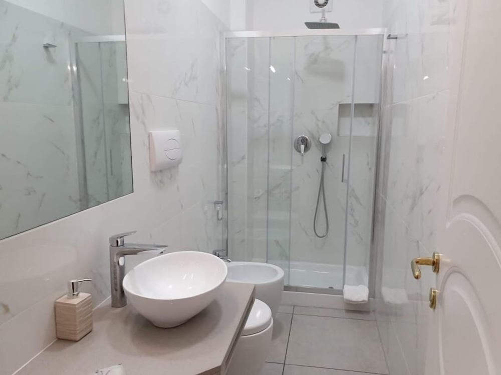 Deluxe Double Room, City View photo 3