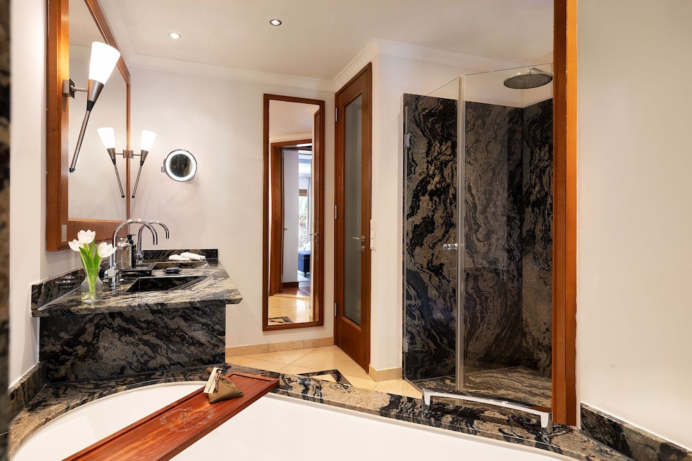 St. Regis 1 Bedroom Residence Suite with Private Pool, 1 King Bed