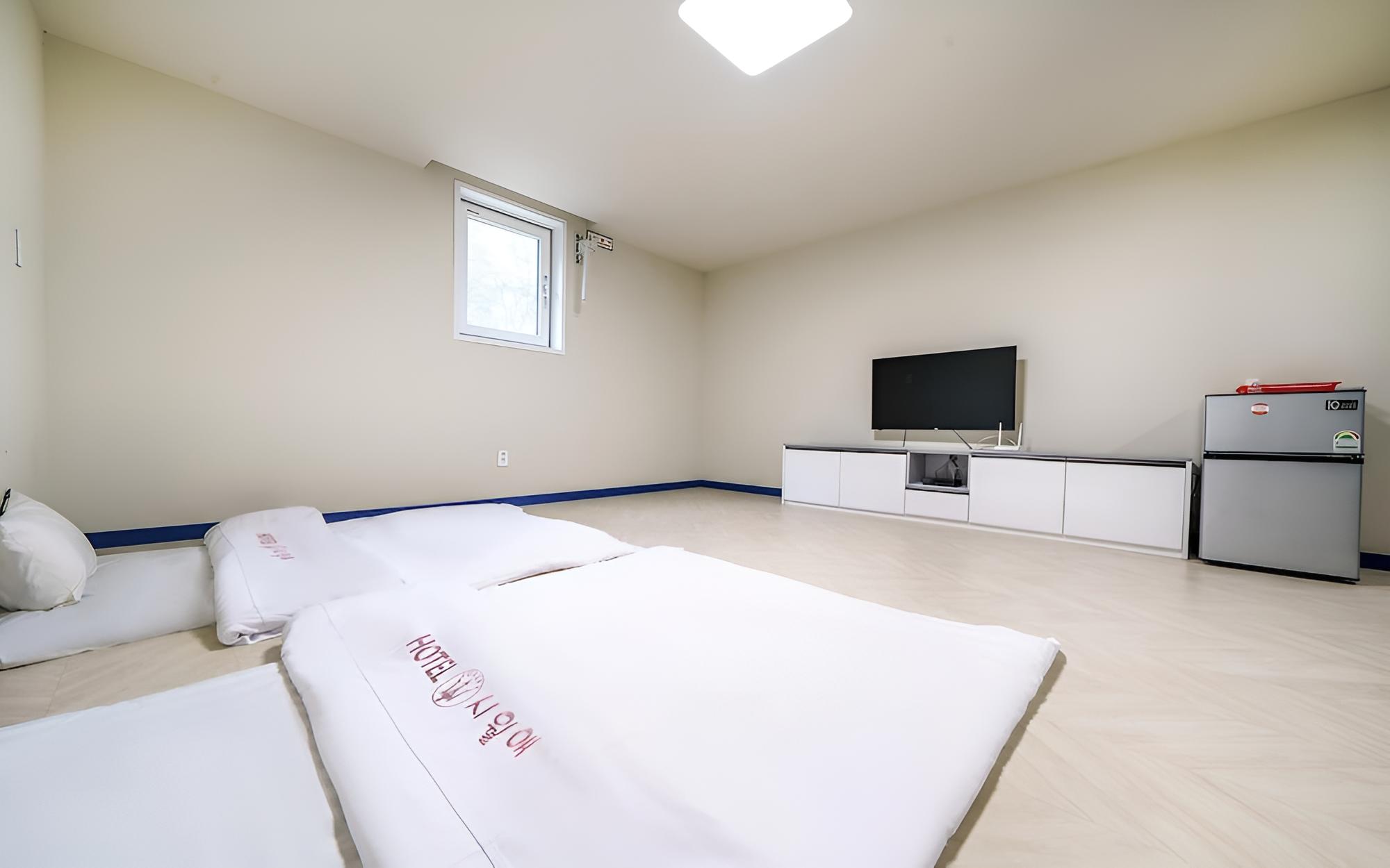 Room (Ondol room (inquire about accommodati)
