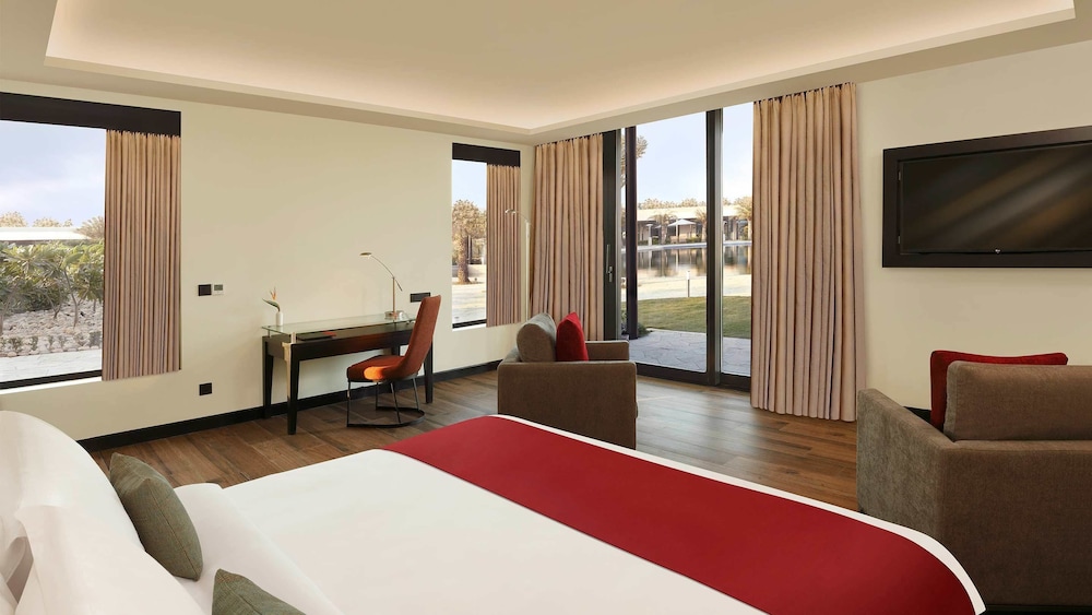 Executive Double Room, 1 Queen Bed, Pool View photo 1
