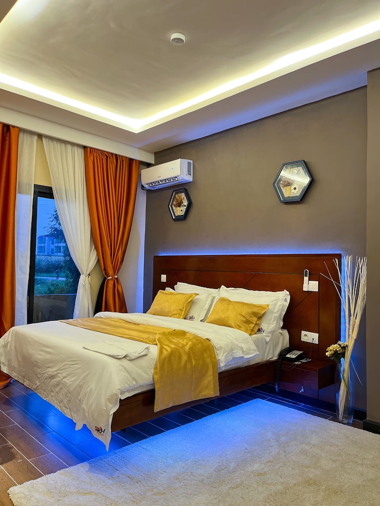 Executive Room photo 1