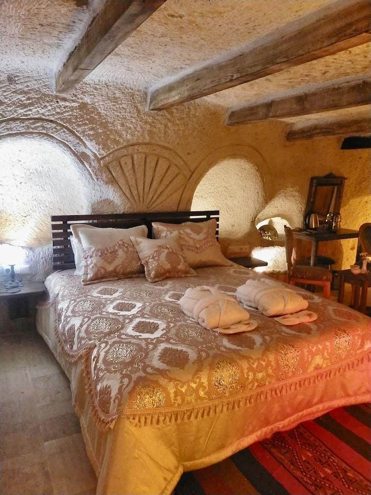 Deluxe Room - Photo 4