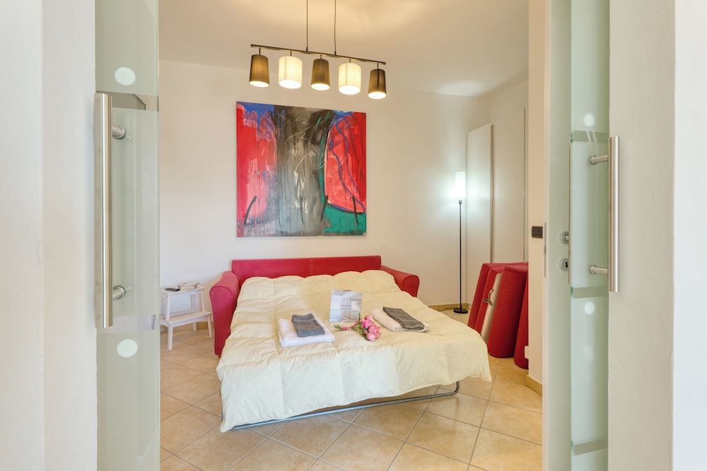 Family Apartment, Multiple Bedrooms, Mountainside (Miramare 2 LUX - Total Sea View)