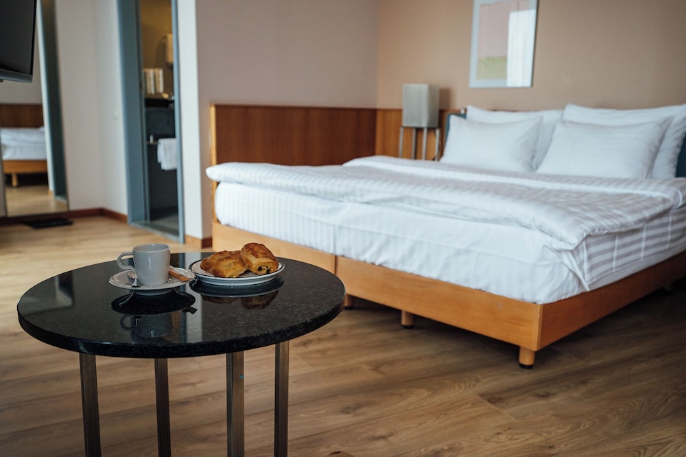 Executive Apartment, Terrace - Photo 3