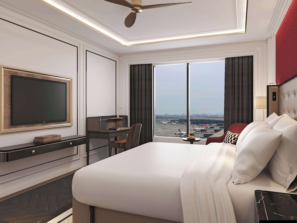 FAIRMONT 1 King Bed City View