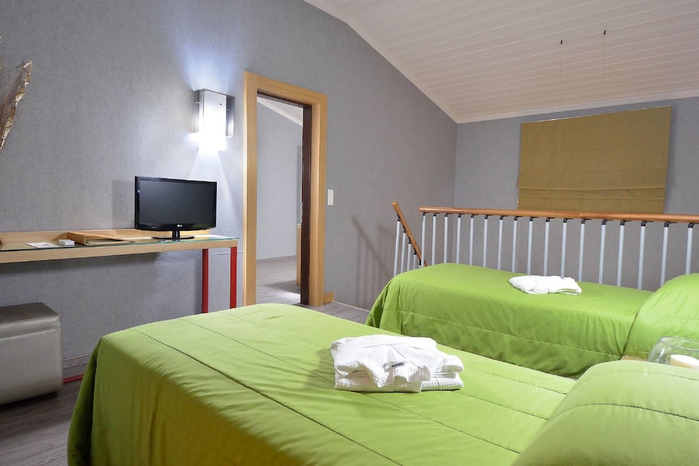 Executive Maisonette Sea View - Photo 3