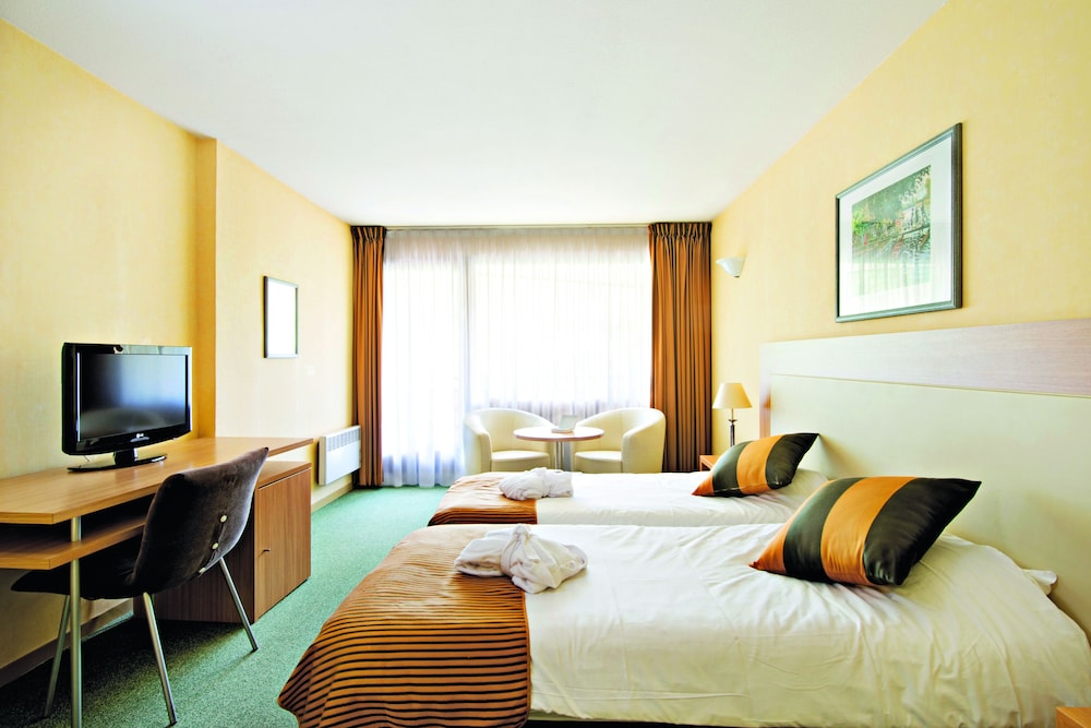 Comfort Quadruple Room, Free Spa Access Comfort Quadruple Room, Free Spa Access