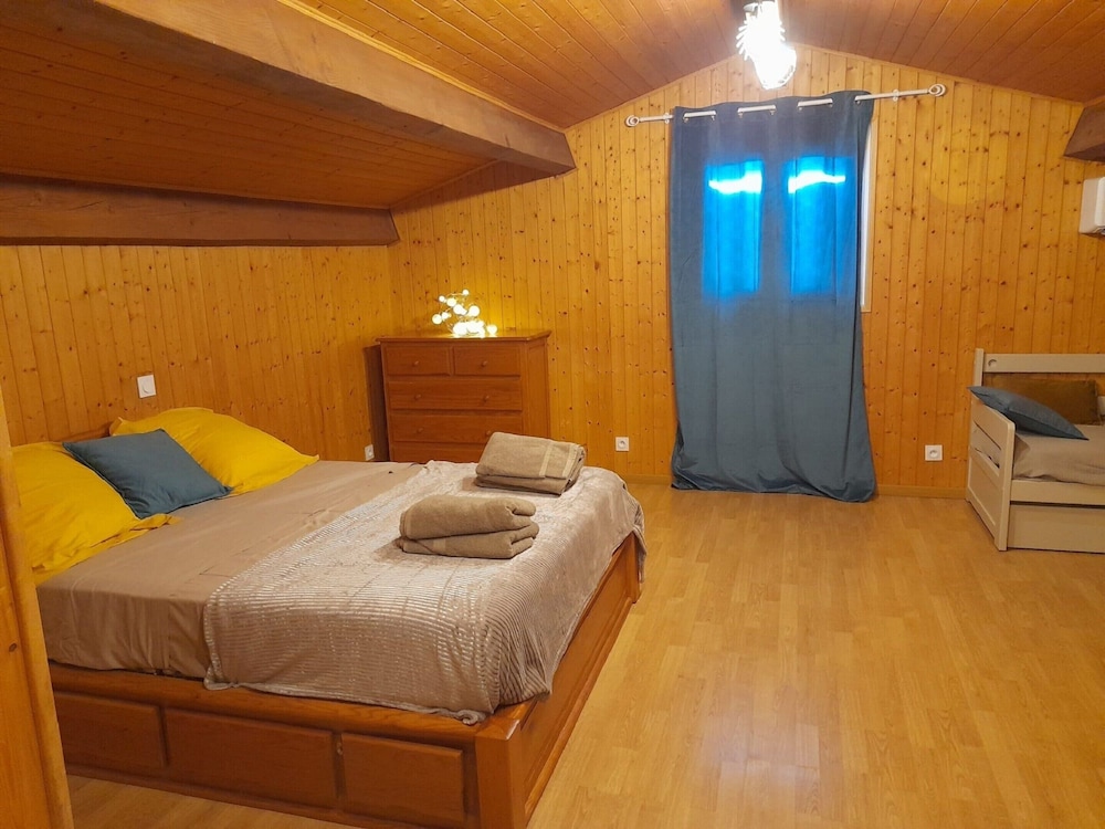 Villa photo 3