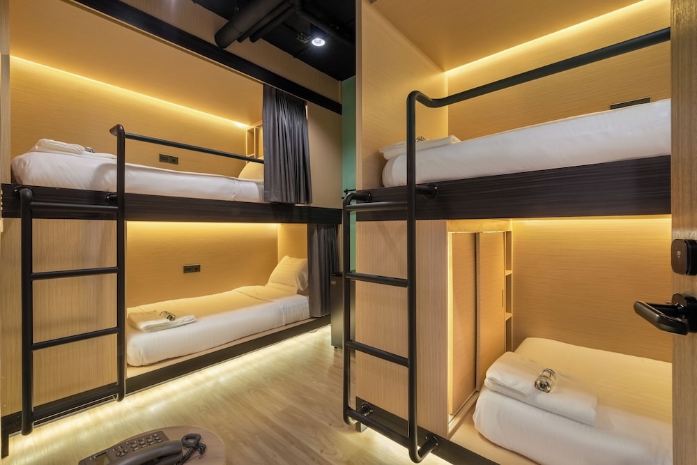 Basic Quadruple Room photo 1