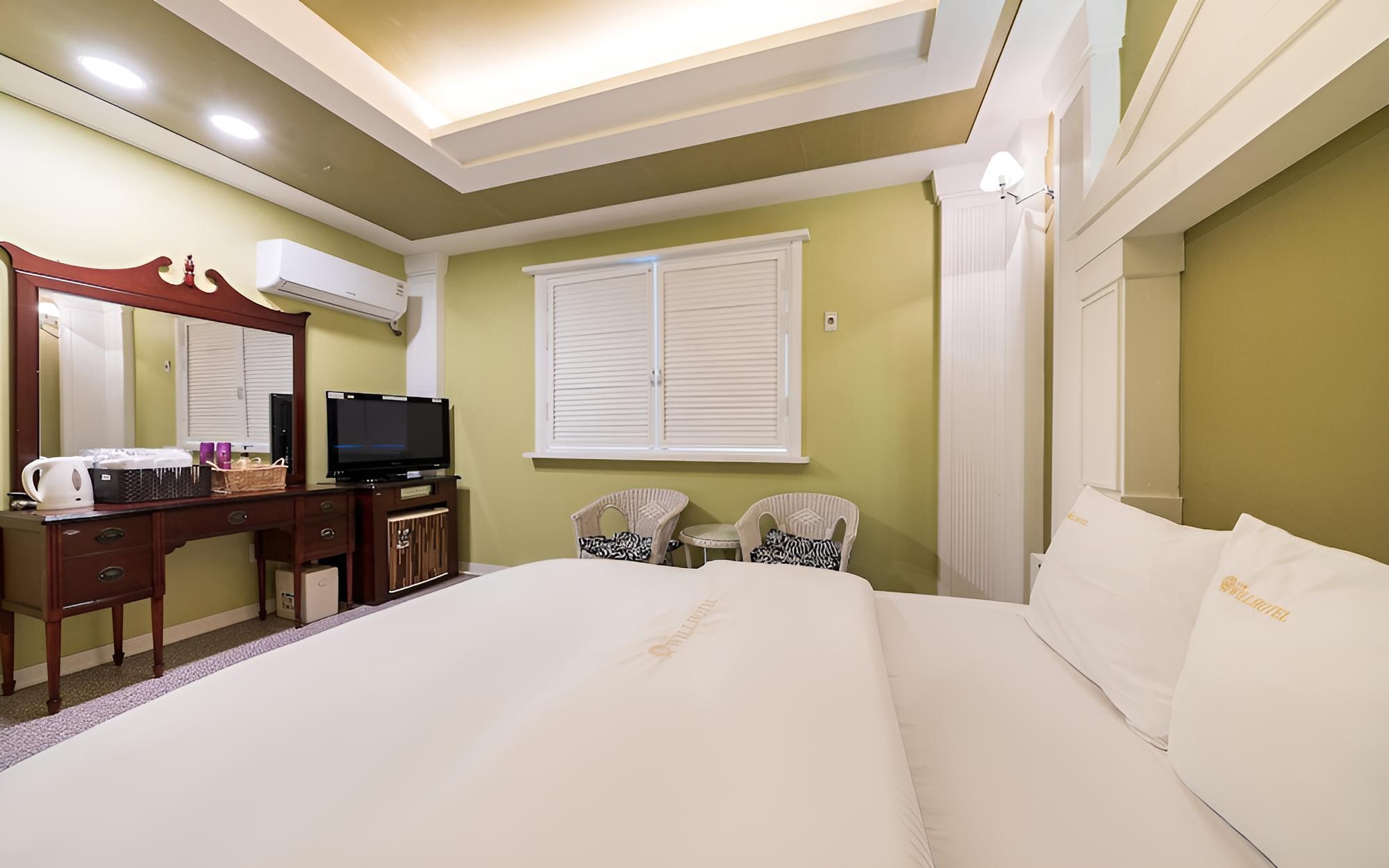 Room (Standard) - Photo 4