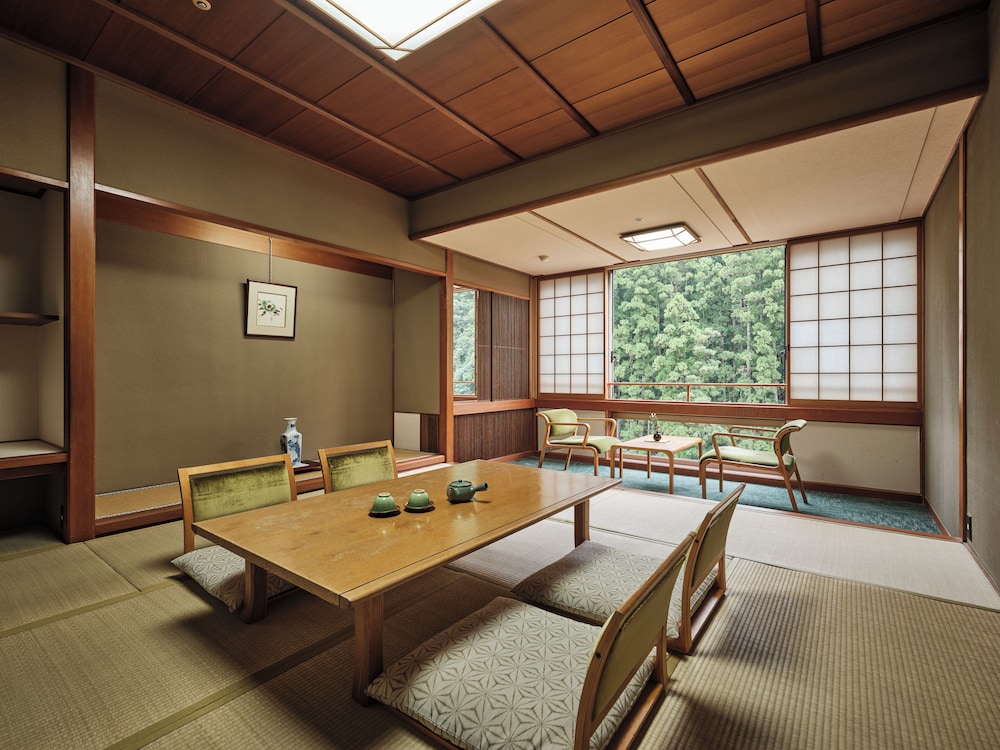 Japanese-Style Room with River View 15.4sqm Smoking