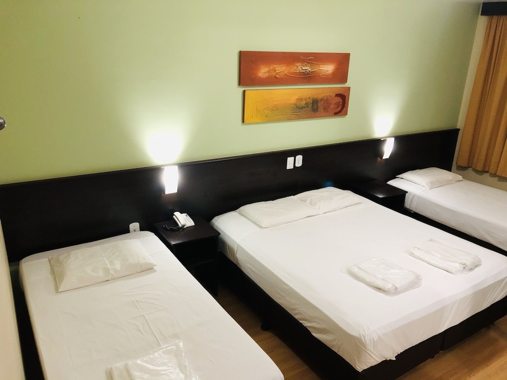 Superior Quadruple Room - Photo 6