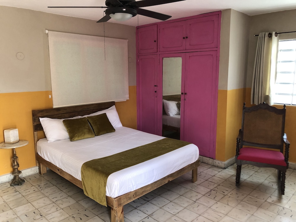 Comfort Room, 1 King Bed