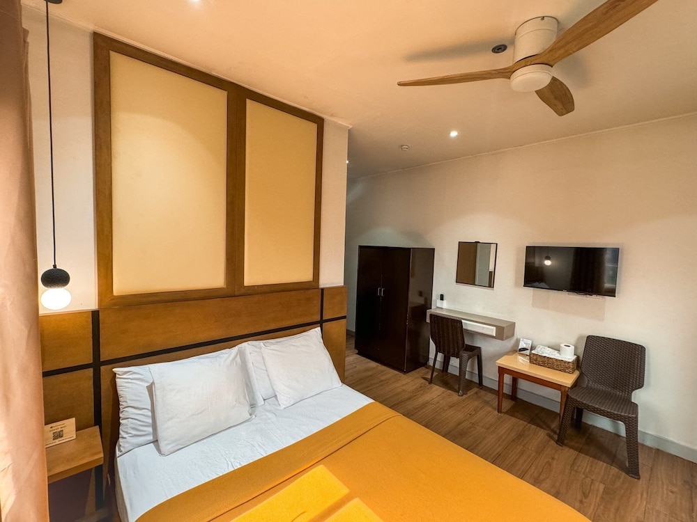 Deluxe Room, 1 Double Bed photo 3