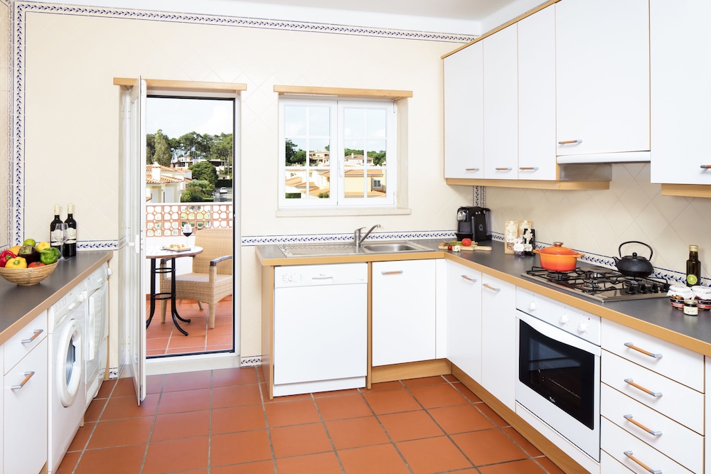 Standard Apartment, 3 Bedrooms, Garden Area - Photo 12
