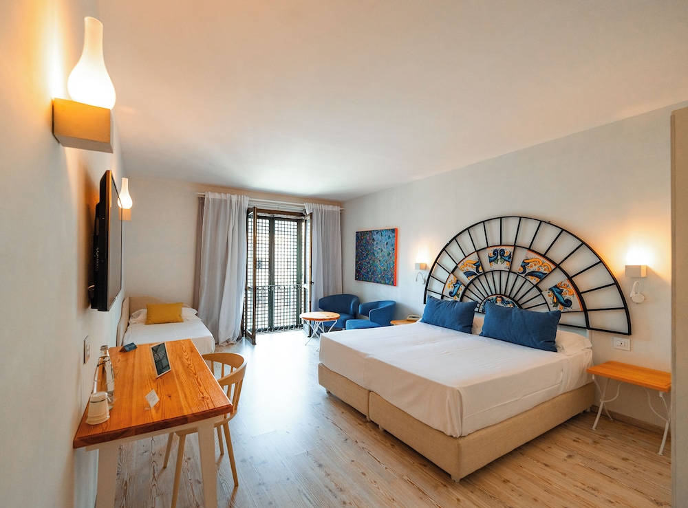 Suite (3 Adults)