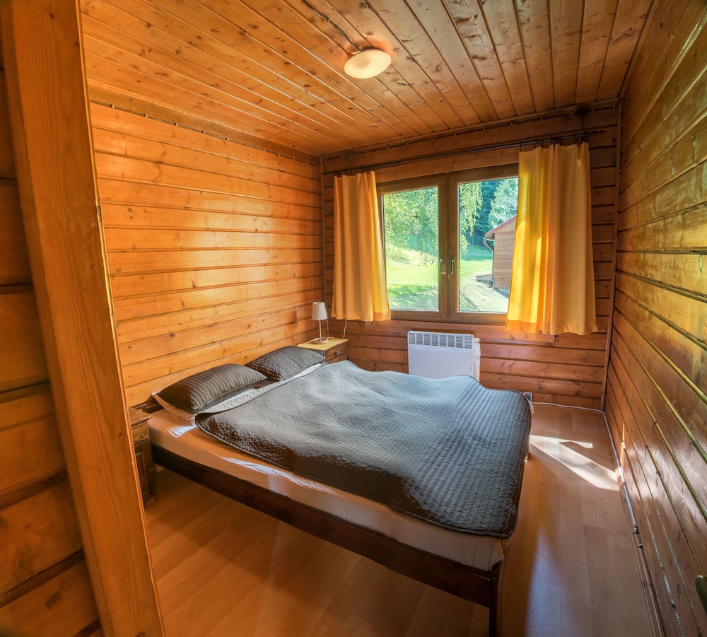 Traditional Cottage, Kitchenette
