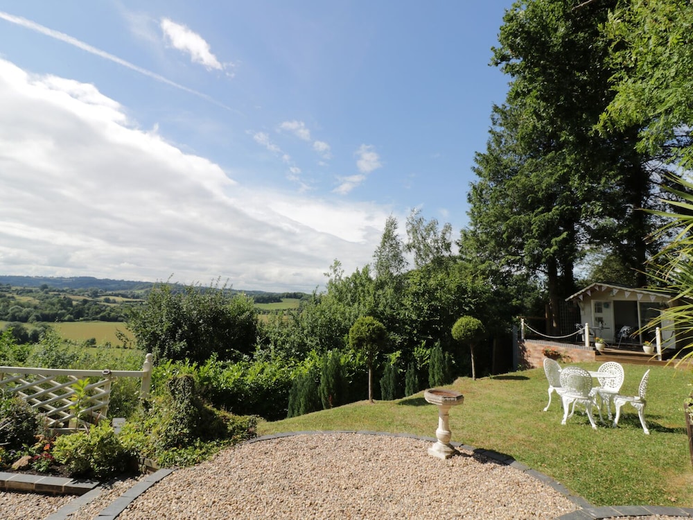 Cottage photo 1