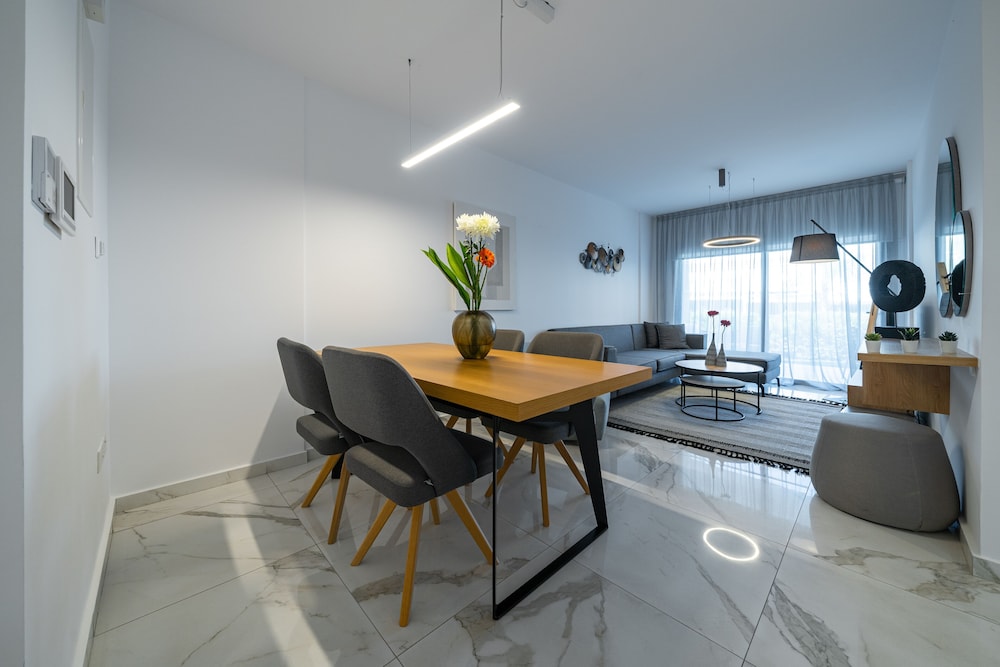 Superior Three-Bedroom Apartment photo 1