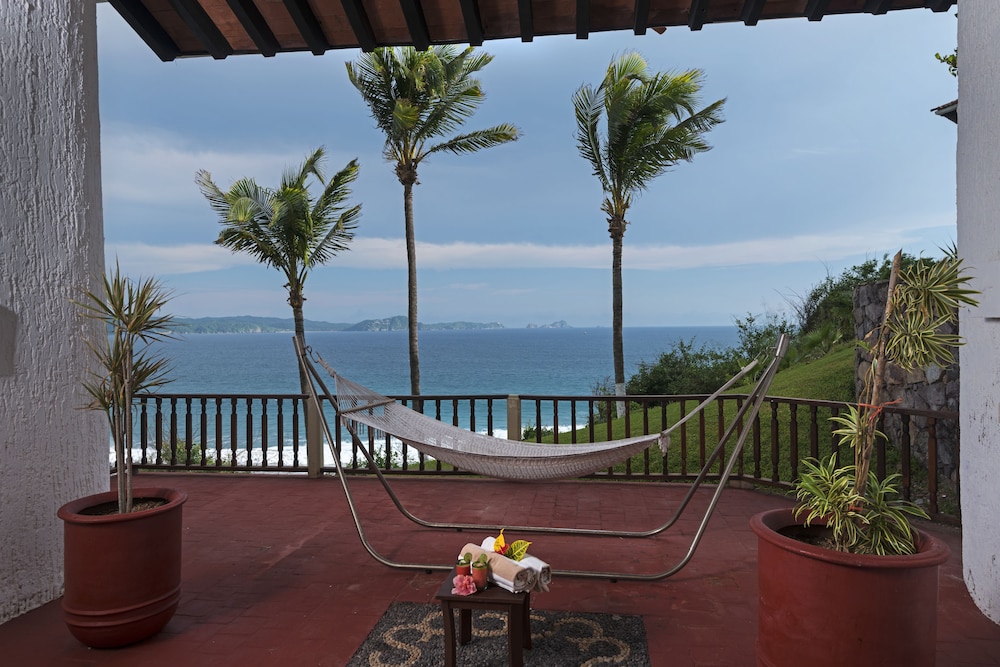 Villa - Photo 3