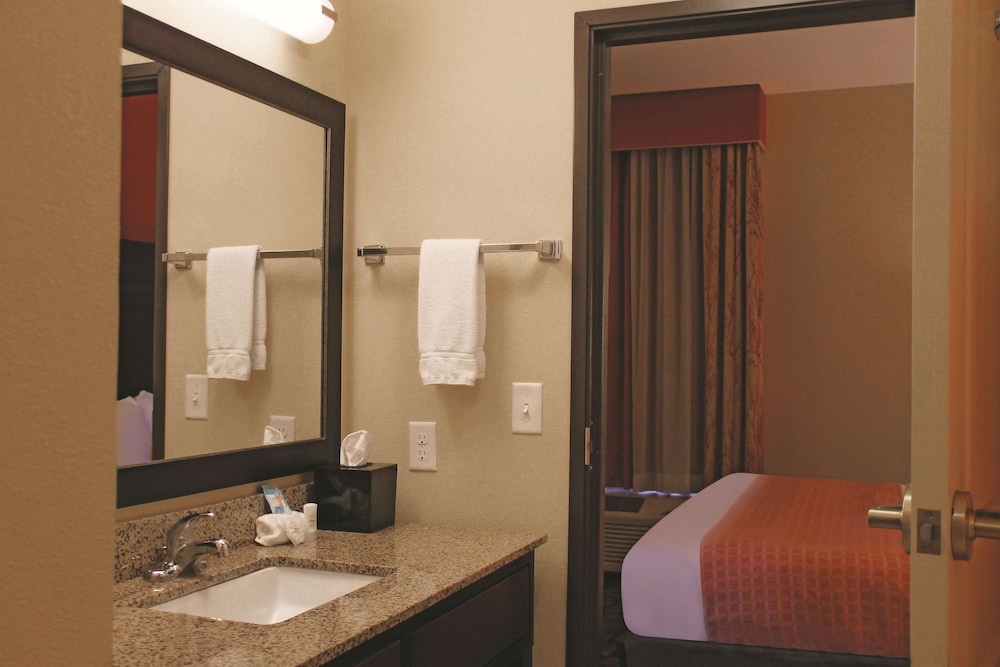 Room, 1 King Bed, Non Smoking photo 1