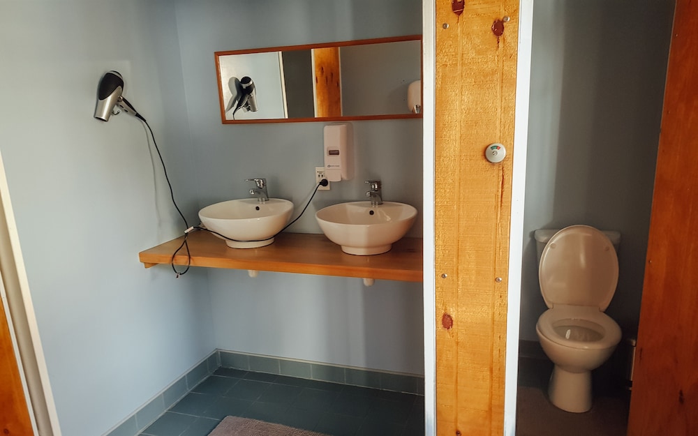 Family Room, 1 Bedroom photo 2