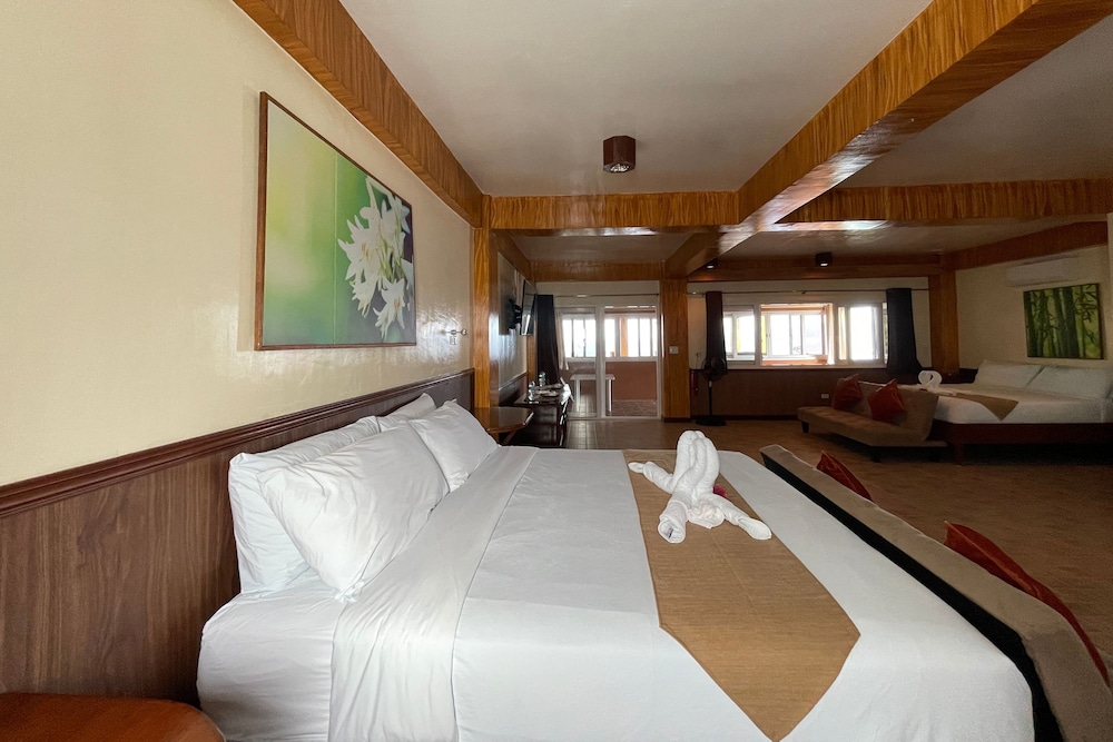 Deluxe Suite, Balcony, Sea Facing photo 2