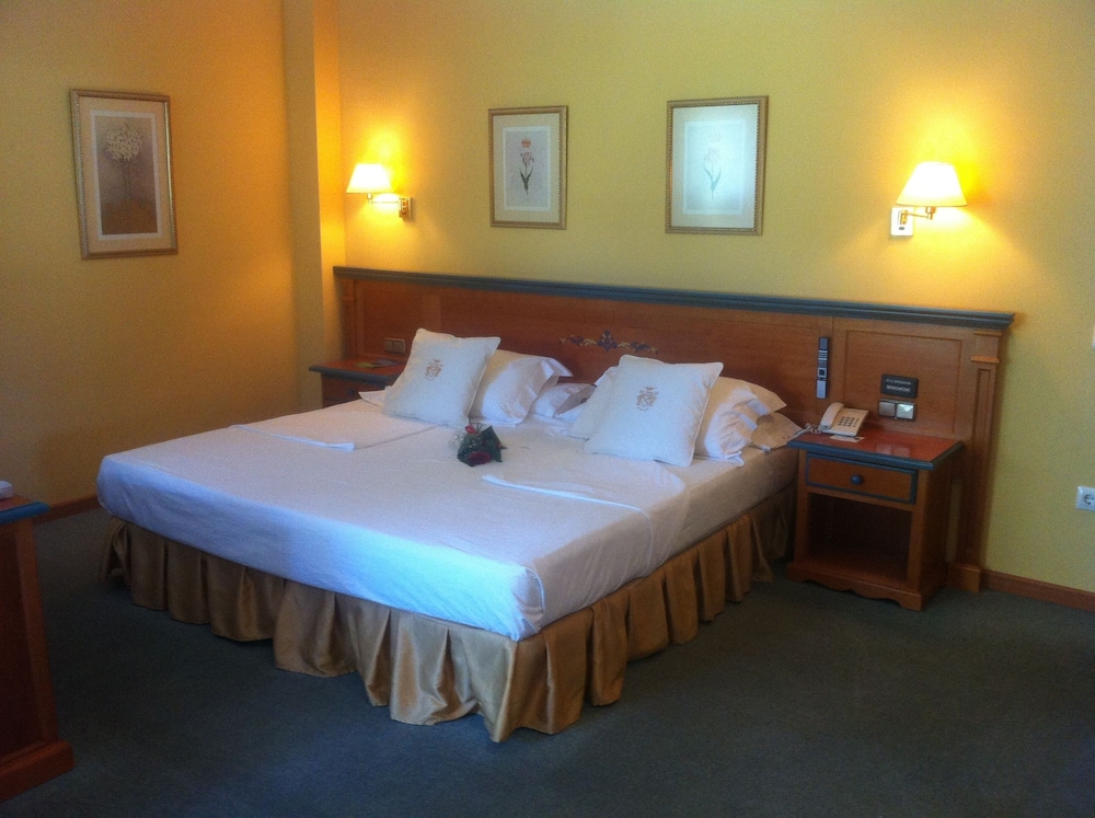 Traditional Twin Room, 2 Twin Beds photo 2