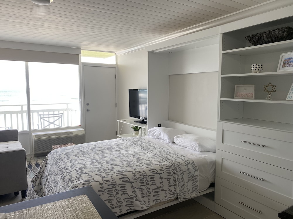 Studio, Ocean View, Beachfront (Sugar Sands)