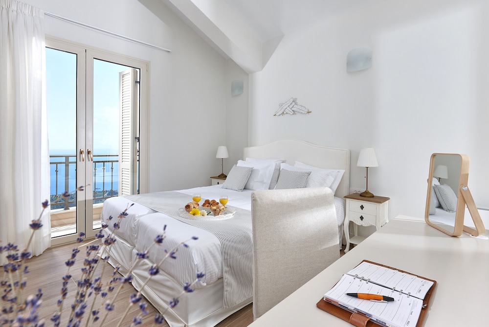 Villa, Sea View photo 2