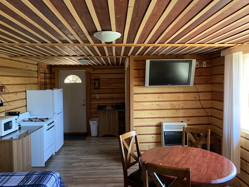 Classic Cabin, Multiple Beds, Non Smoking (Cabin 3) photo 3