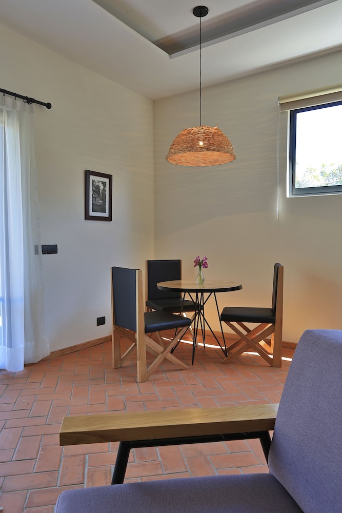 Master suite with grassed terrace and jacuzzi photo 2