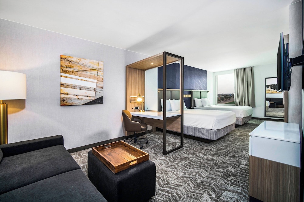 Suite, 2 Queen Beds
