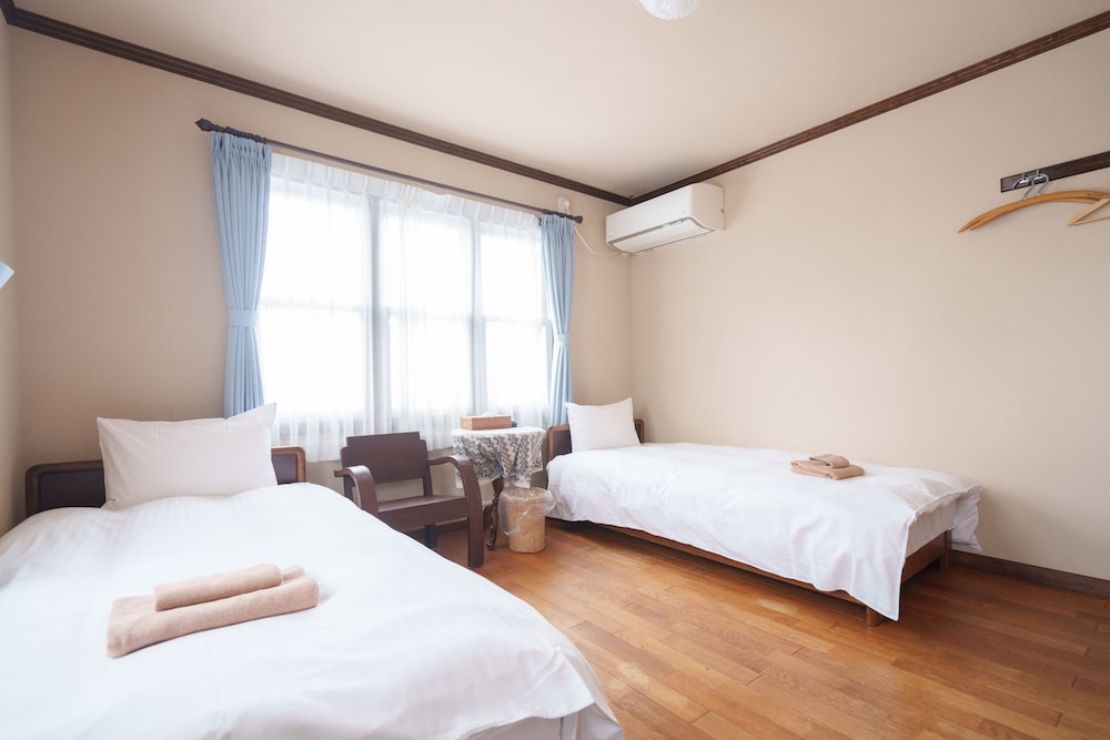 Deluxe Triple Room, Shared Bathroom, Mountain View photo 1