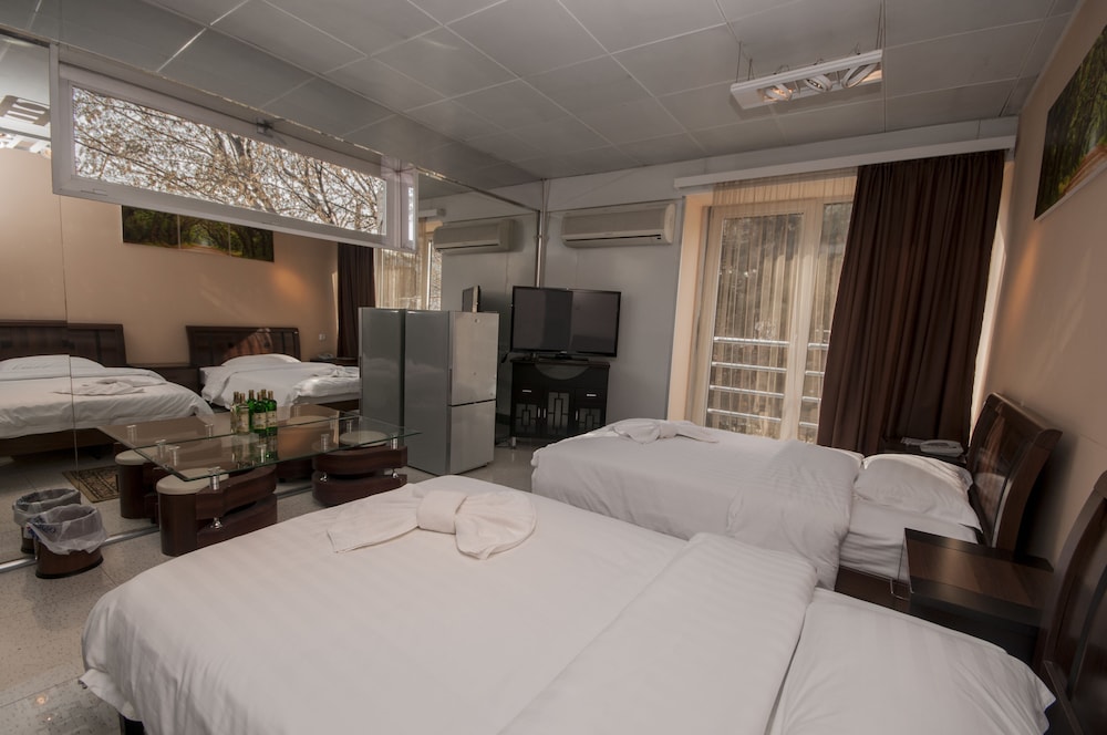 Deluxe Twin Room photo 3