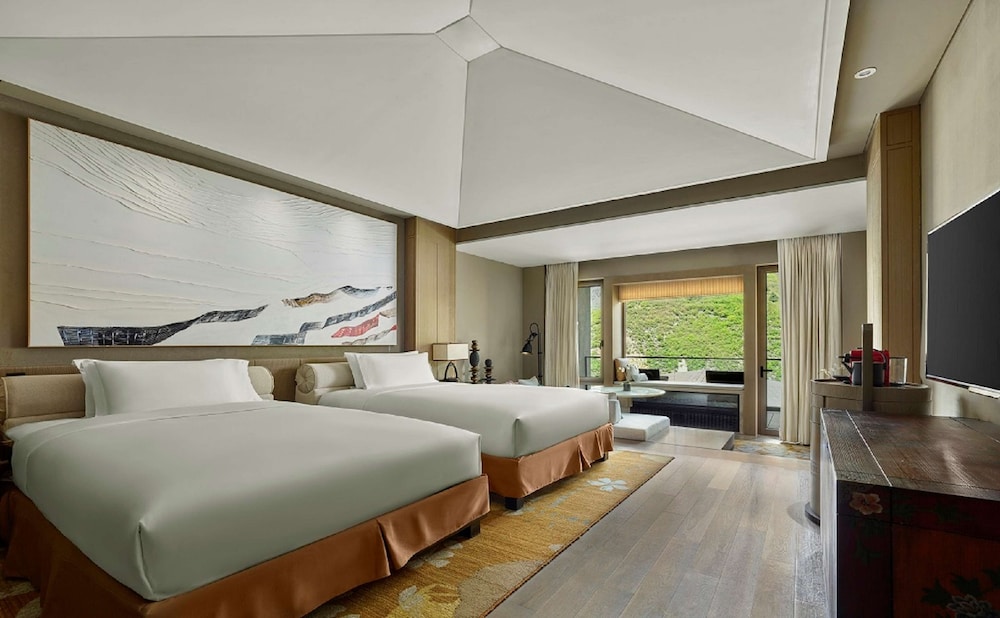 Premium Room, 2 Twin Beds - Photo 2