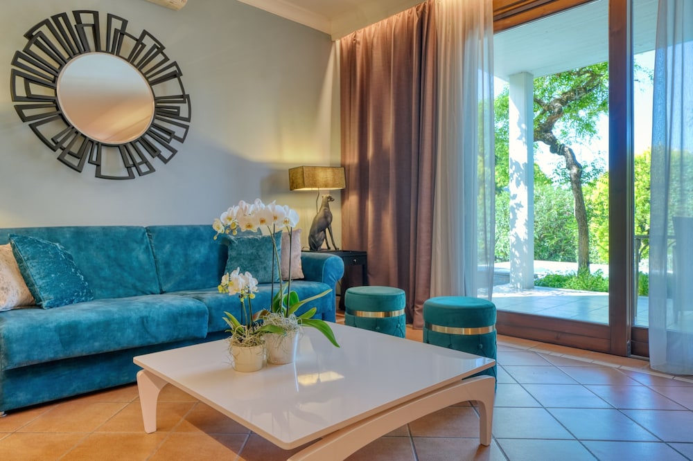 Exclusive Suite, 2 Bedrooms, Private Pool, Garden View (Parc) - Photo 9