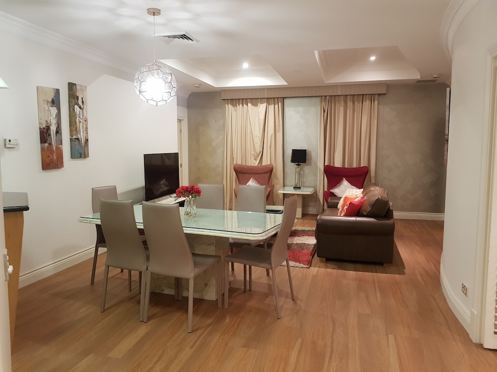 Sub-Penthouse - Photo 9