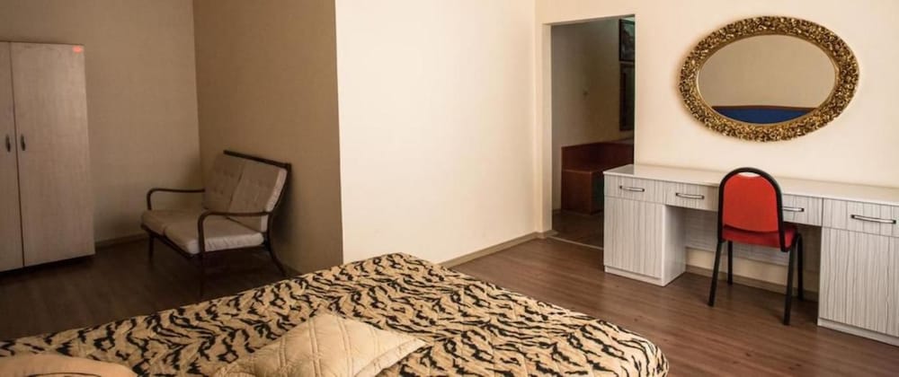 Standard Room photo 2