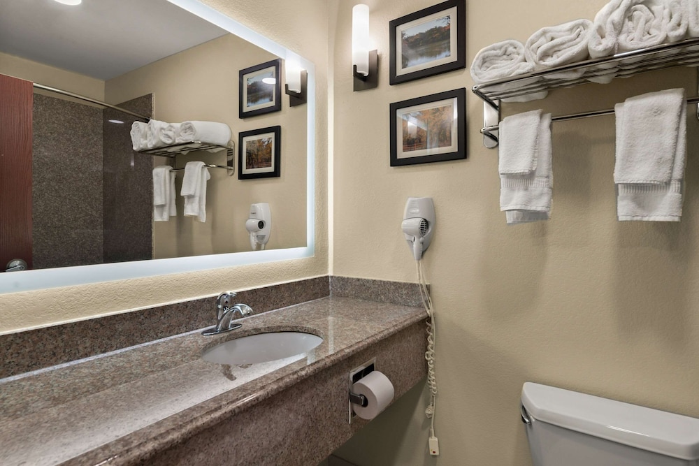 Suite, Multiple Beds, Non Smoking photo 3